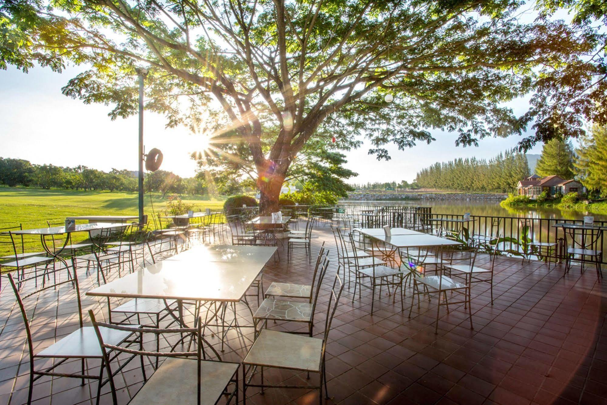 Chateau De Khaoyai Hotel & Resort Pak Chong Eksteriør billede